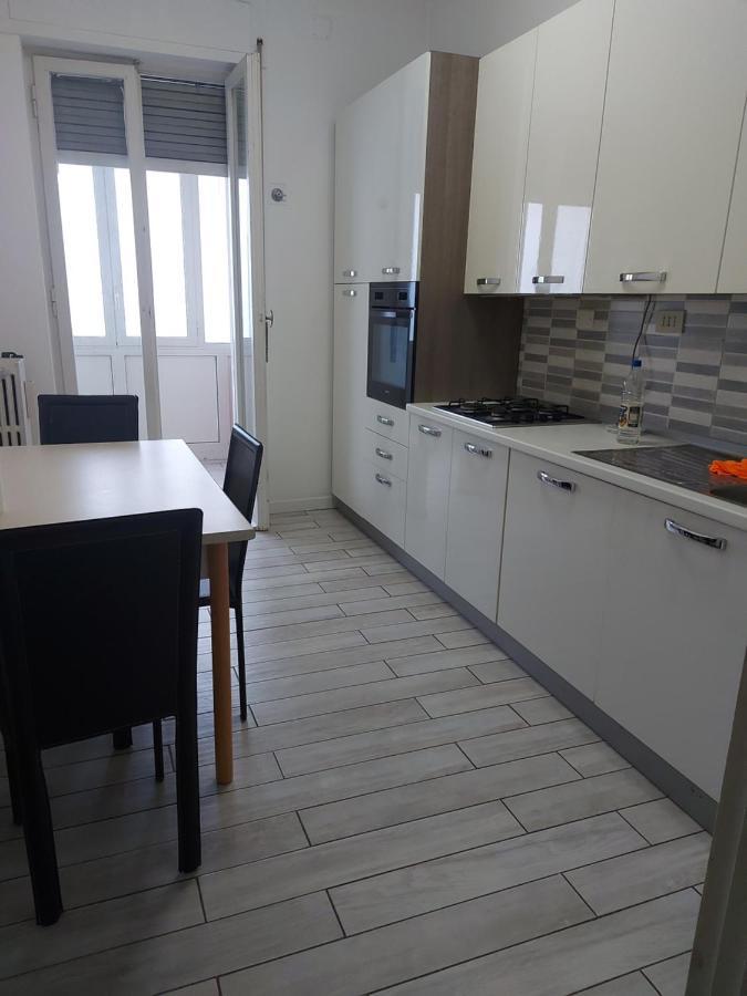 Appartamento In Pieno Centro Pescara Exterior foto
