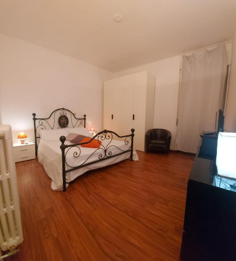 Appartamento In Pieno Centro Pescara Exterior foto